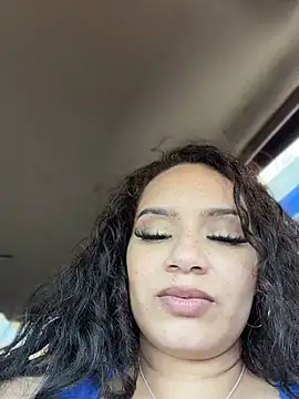 CarmelaAnthony live cam on StripChat