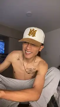 Edward_Milleer live cam on StripChat
