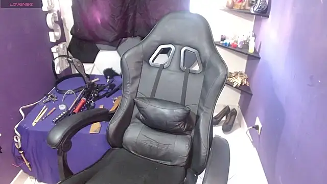 Alexa_Slavehot777