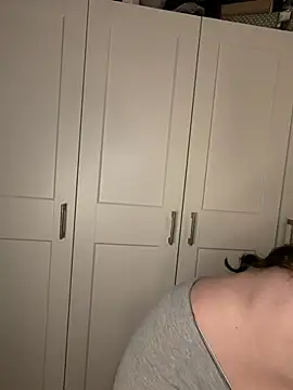 ellynora (F young) - Show pussy 🌳