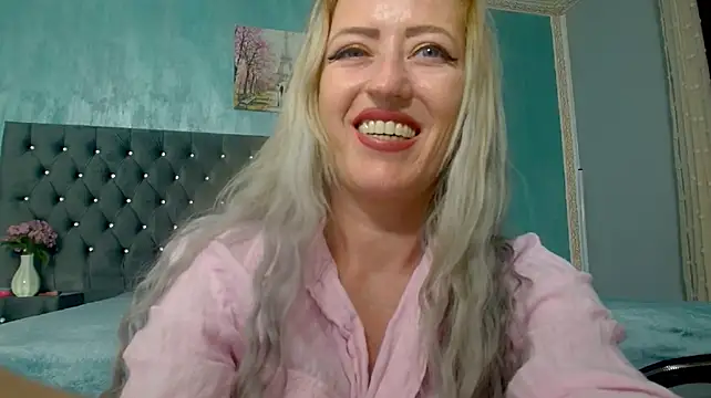 LaraLanee webcam