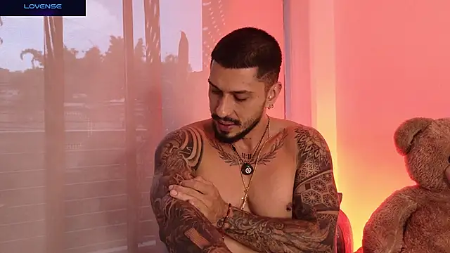 Seth_Vegaa live cam on StripChat