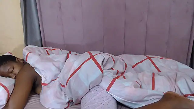 HornyChocoX live cam on StripChat