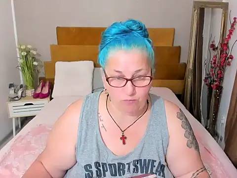 Sugarmommy_69X webcam