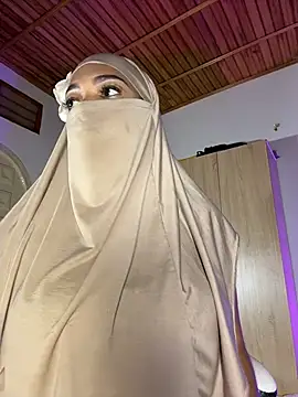 Yuli_arabic live cam on StripChat