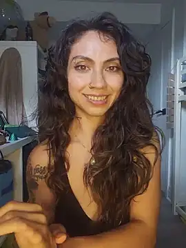 RebelRileyX live cam on StripChat