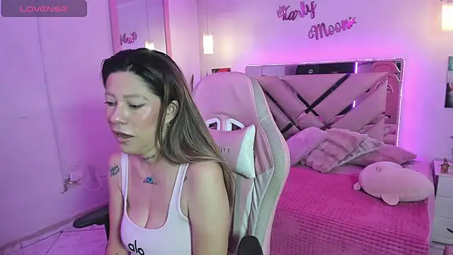 Karly_moon webcam