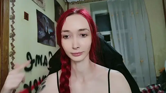 Roxy_Silver webcam