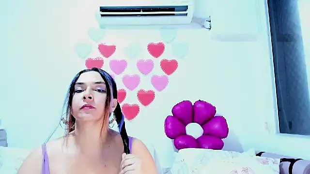 SuzyGamingFairy webcam