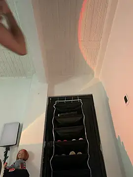 aly_golden_ webcam