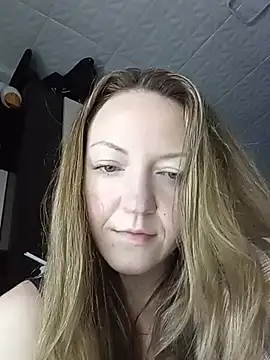 KattyLuuu webcam