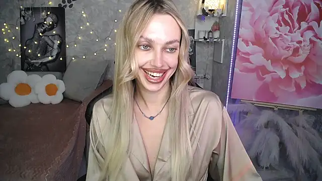 NickyAdamidi live cam on StripChat