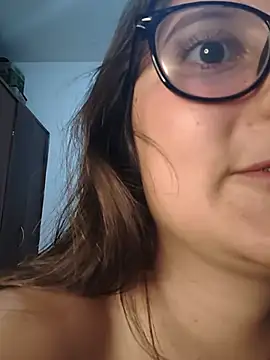MadieeLorez webcam