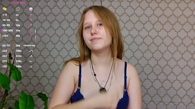VoidElaris live cam on StripChat