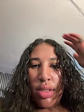 BunnyYT live cam on StripChat