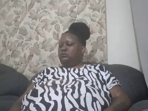fat_ebonyqueen webcam