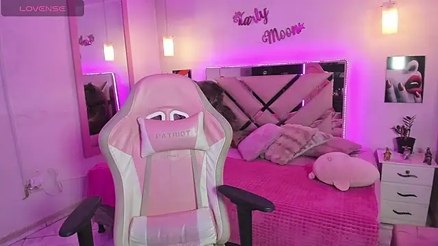Karly_moon