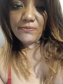 Indianpleasure300 webcam