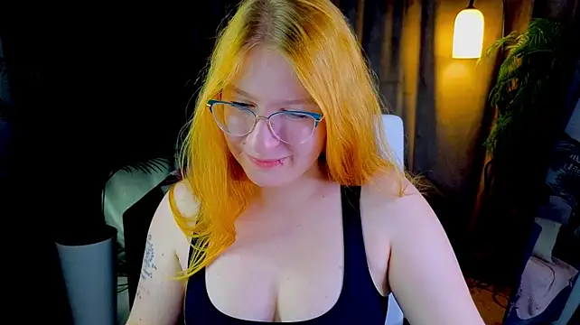 AliceBrightside live cam on StripChat