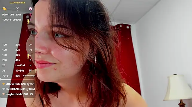 pretty_little_thing webcam