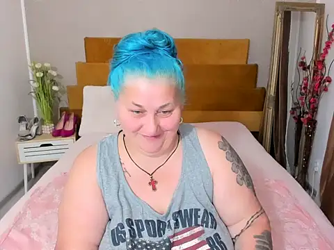 Sugarmommy_69X webcam