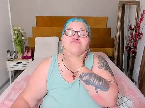 Sugarmommy_69X webcam