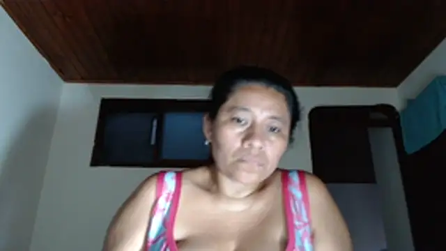 adrixxx38 live cam on StripChat
