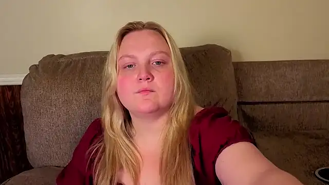 PhatAssBlond webcam