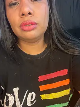 Rashell1_Queen webcam