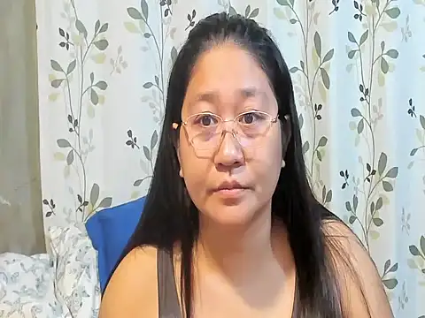 CHUBBY_ANGEL09 live cam on StripChat