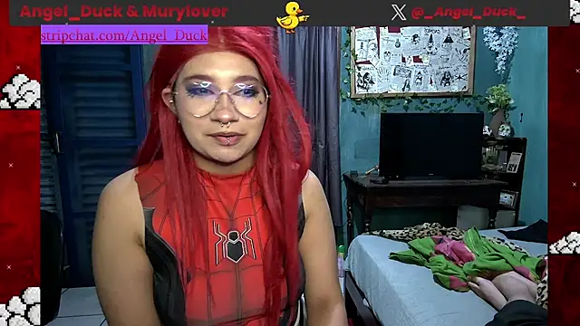 Angel_Duck captura de la sala en vivo en Stripchat