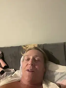Blondnboujee53