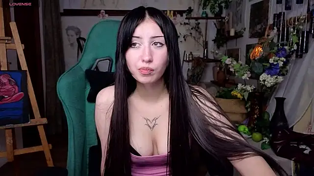 EffieMeowley webcam