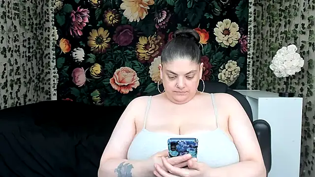 Exxxotic_Melons webcam