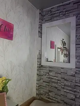 Olivia_Collinns1 live cam on StripChat