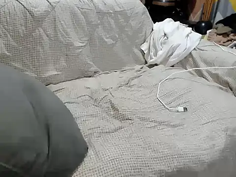 Trish_CurveCock live cam on StripChat
