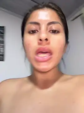 Alicent_ live cam on StripChat