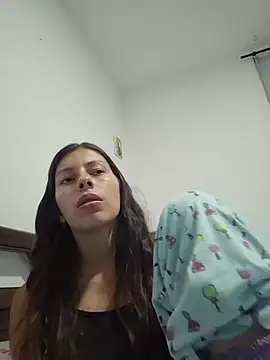 IrisBound live cam on StripChat