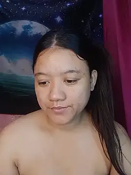 Urchanel live cam on StripChat