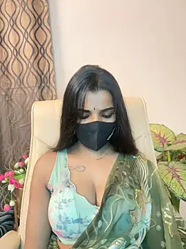 its_ur_flora live cam on StripChat