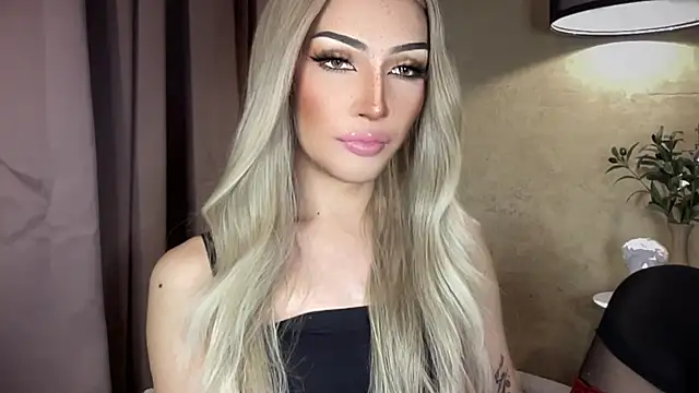 Alicegreenexx live cam on StripChat
