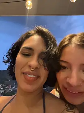 Alice_surprise webcam