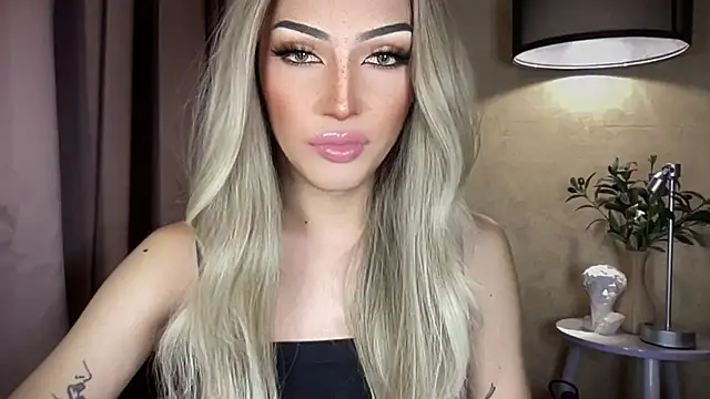 Alicegreenexx live cam on StripChat