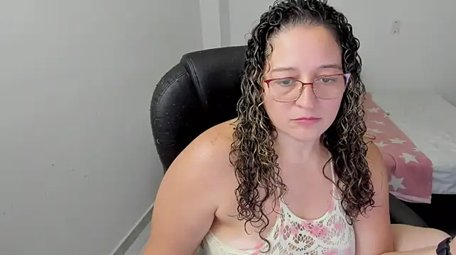 alejandra_milf_ webcam