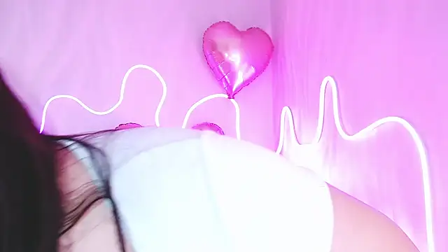 yourmermaidd live cam on StripChat