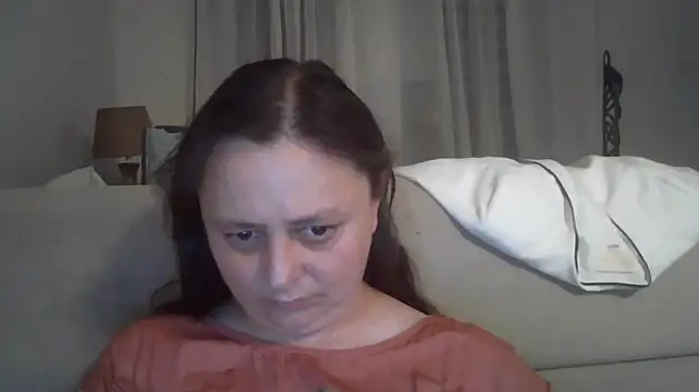 TaylorLovely live cam on StripChat