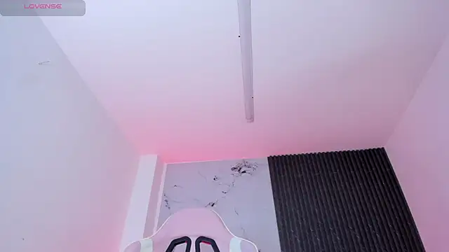 Chloemuaak live cam on StripChat
