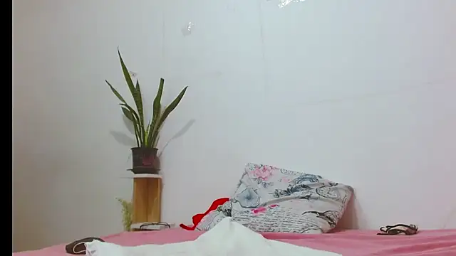 chantalsemenova1 webcam