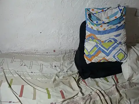 Elena241 live cam on StripChat