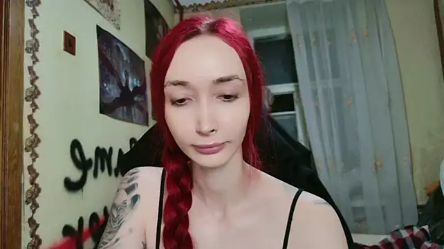 Roxy_Silver webcam
